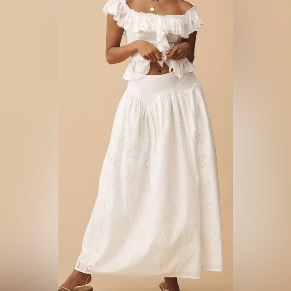 Forever That Girl White eyelet Anthropoligie skirt 
size medium - Picture 1 of 9